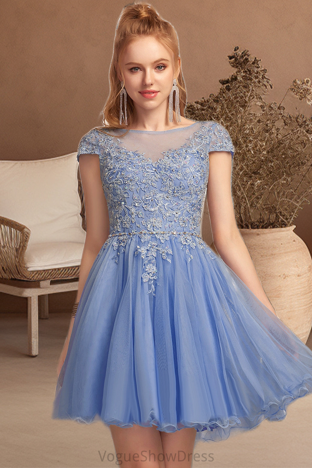Hanna A-line Scoop Short/Mini Tulle Homecoming Dress With Beading Appliques Lace DLP0020547