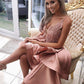 2024 High Low V Neck Spaghetti Straps Sleeveless Applique Homecoming Dresses Pleated Haven Satin