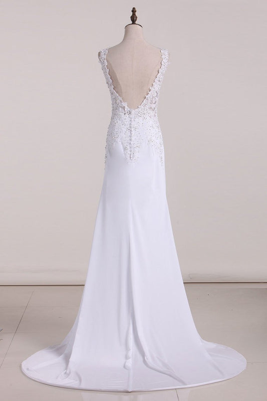 2024 Sexy Open Back V Neck Spandex Wedding Dresses Mermaid With Applique And Beads
