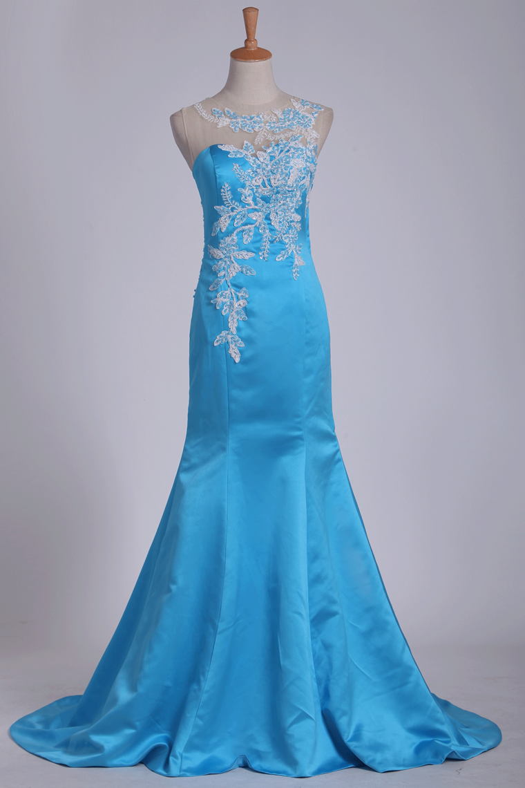 Trumpet Prom Dresses Bateau With Applique And Beads Satin Sweep Train