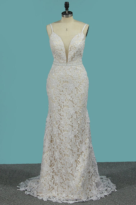 2024 Mermaid Lace Spaghetti Straps Wedding Dresses With Beads Sweep Train