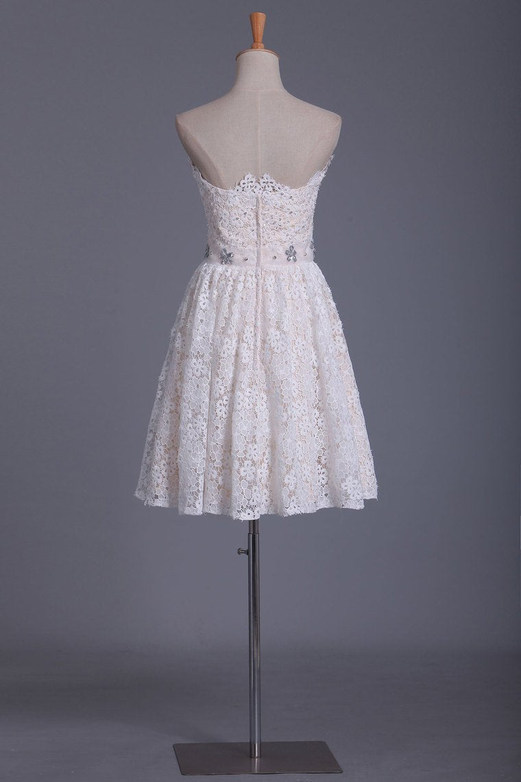 A Line Sweetheart With Beading Homecoming Dresses Lace Short/Mini