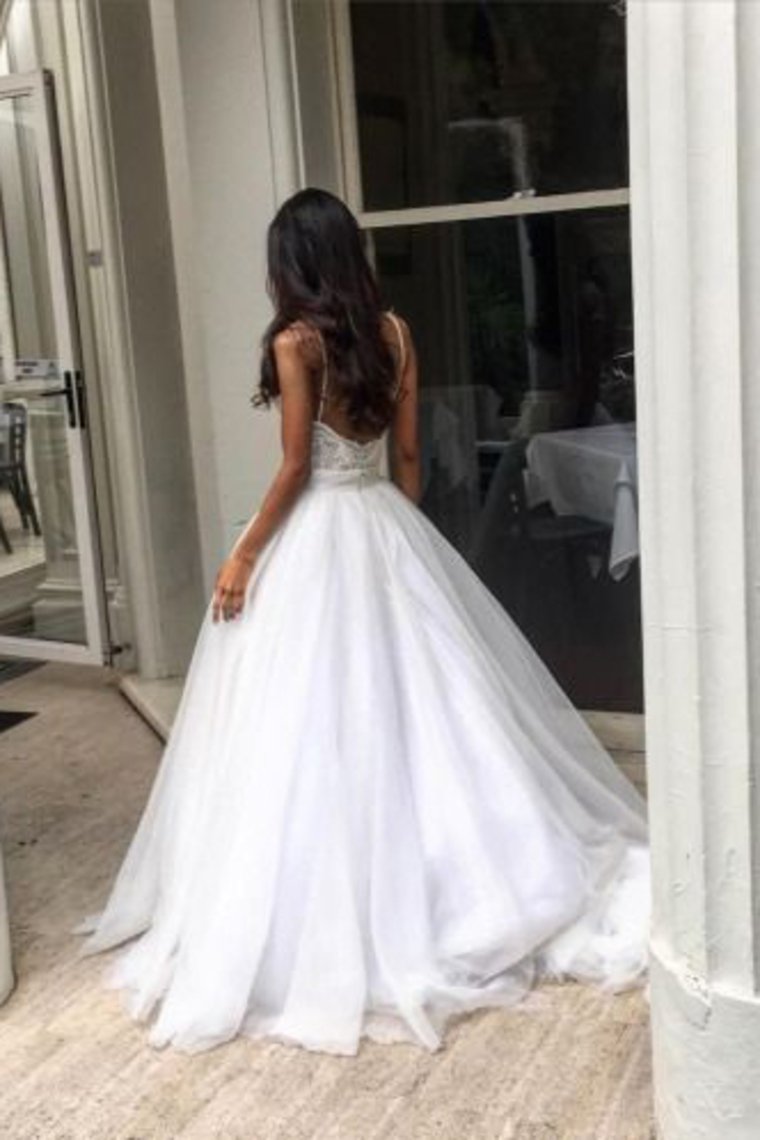 Wedding Dresses Spaghetti Straps Tulle With Applique A Line Open Back