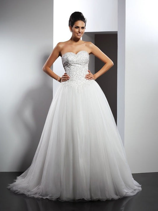 Sweetheart Sleeveless Long Applique A-Line/Princess Net Wedding Dresses