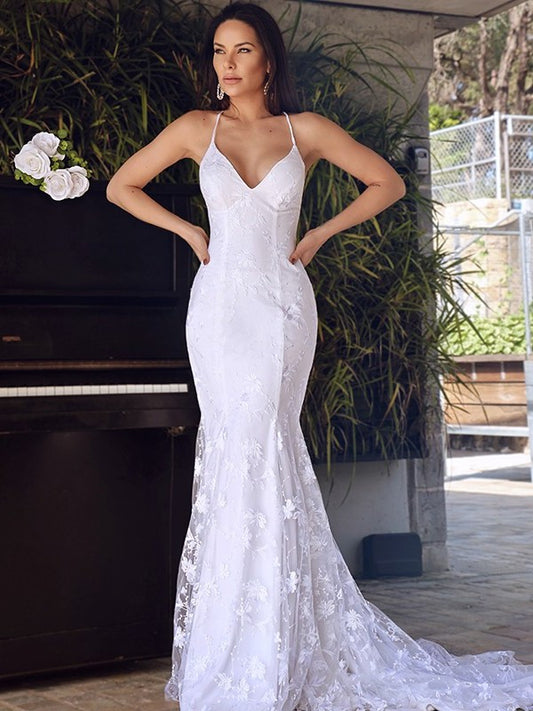 Lace Sleeveless Trumpet/Mermaid Straps Spaghetti Tulle Court Train Wedding Dresses