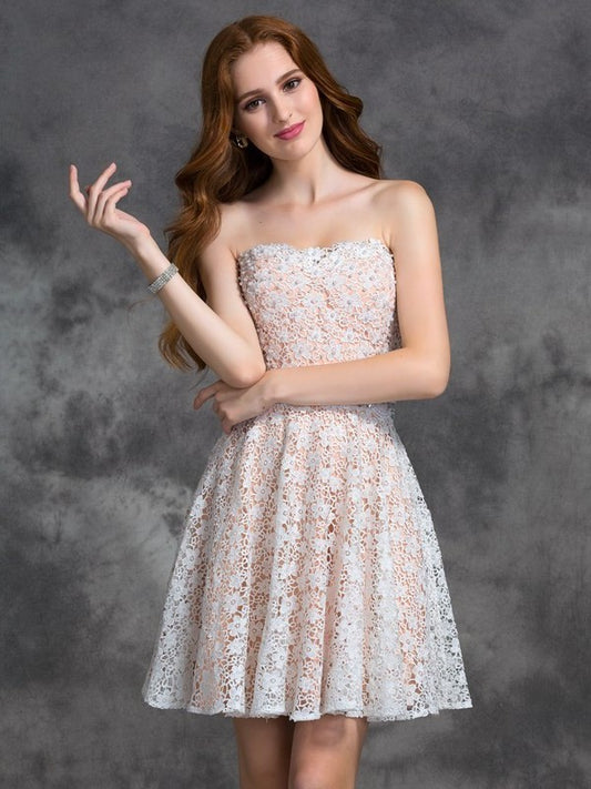 Sweetheart Sleeveless A-line/Princess Lace Short Lace Cocktail Dresses