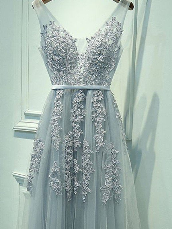 A-Line/Princess Tulle Sleeveless V-neck Applique Floor-Length Dresses