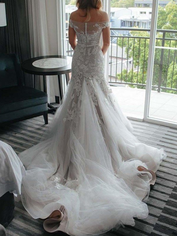 Tulle Off-the-Shoulder Applique Lace Sleeveless Court Trumpet/Mermaid Train Wedding Dresses