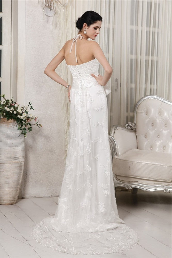 V-neck Sleeveless Long Applique Sheath/Column Lace Net Wedding Dresses